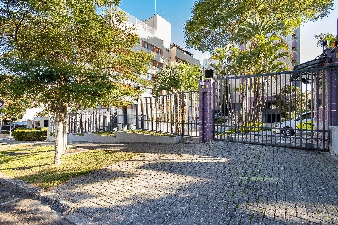 167 m² apartment with a grill on the balcony and a bathtub — photo 58