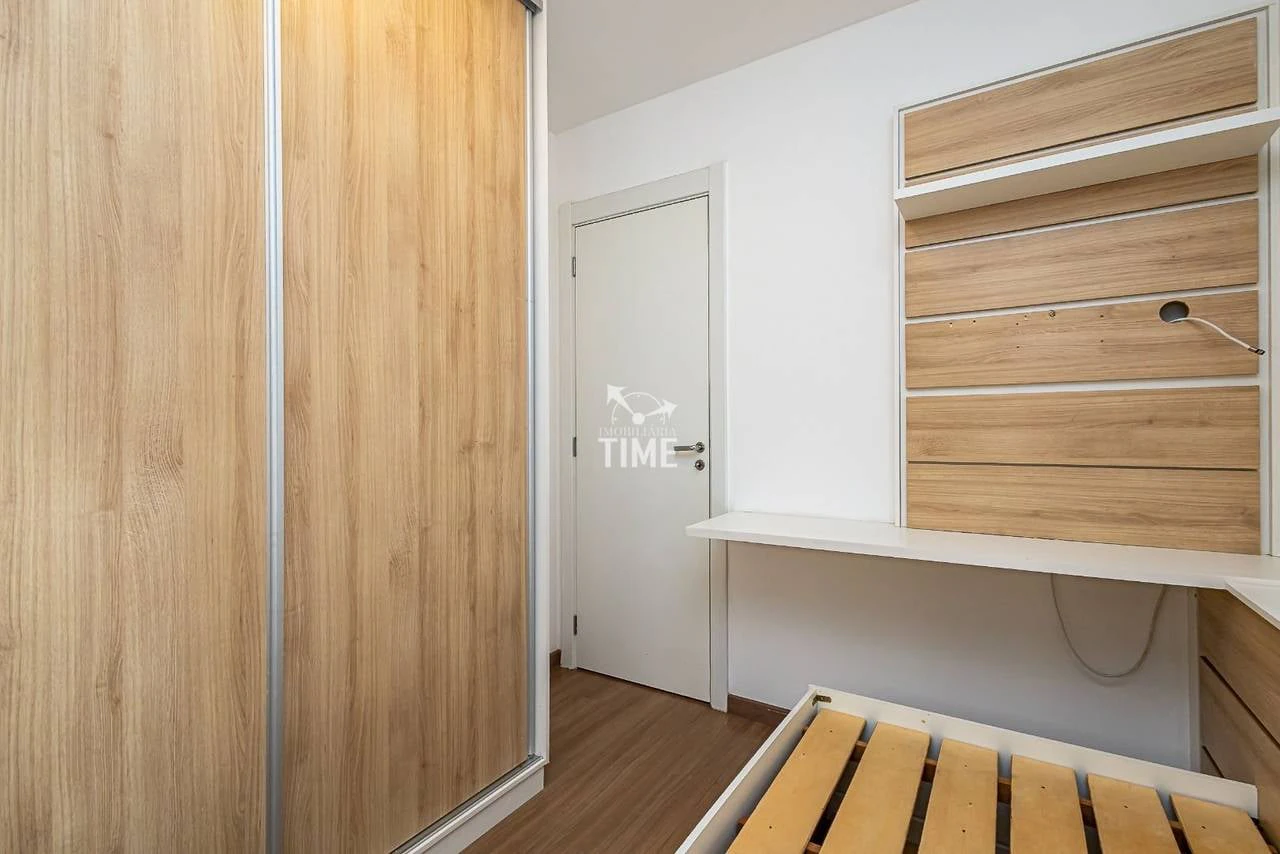 2-bedroom apartment with a home office in Curitiba — photo 25