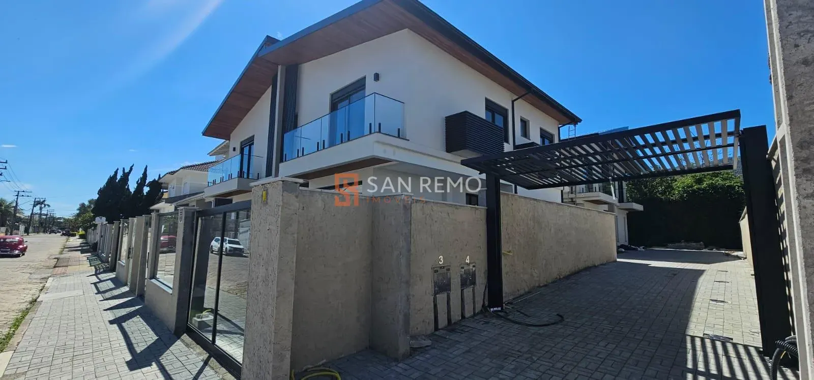 House, 158 m², with a glass-enclosed balcony — photo 7