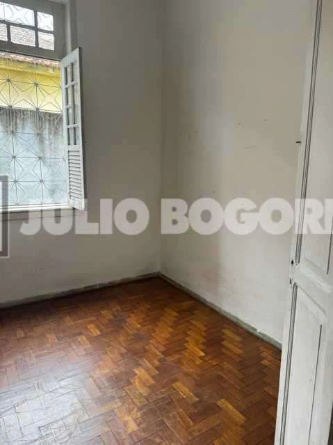 Street-level house with 5 bedrooms and private BBQ — photo 22