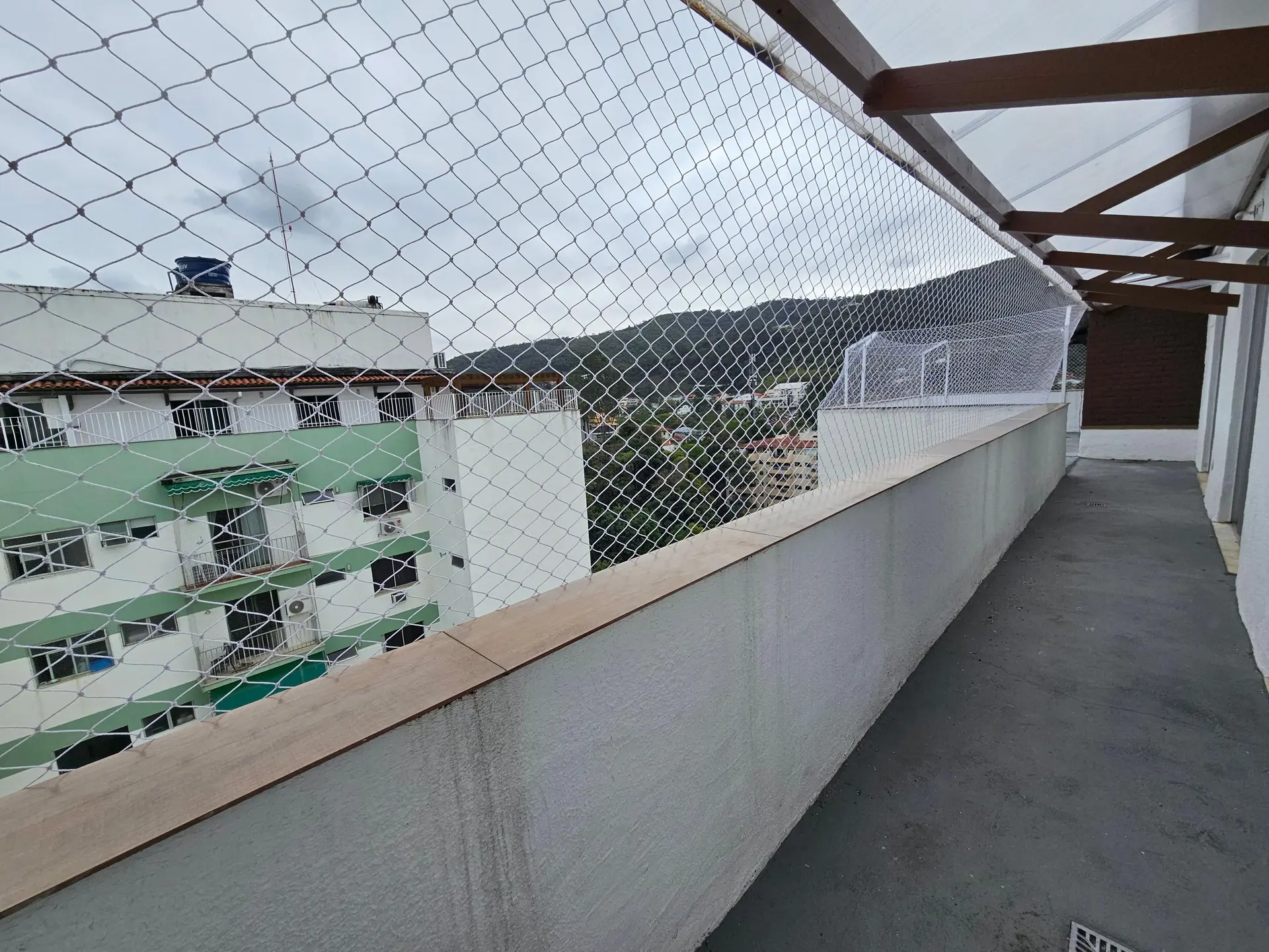 356 m² apartment with a water view and a home office — photo 21