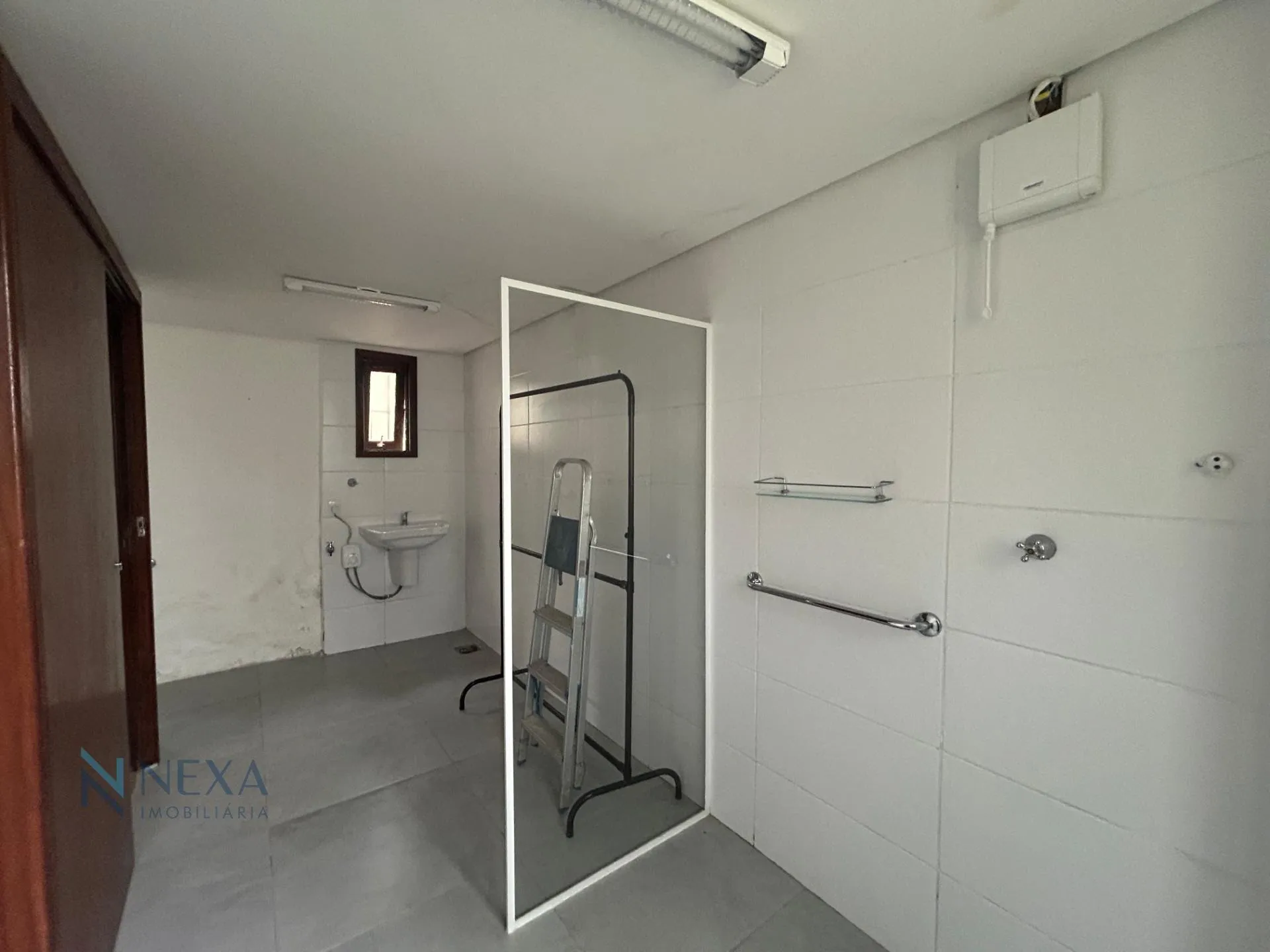 Затишний будинок 200 м² з 4 спальнями та балконом — photo 31