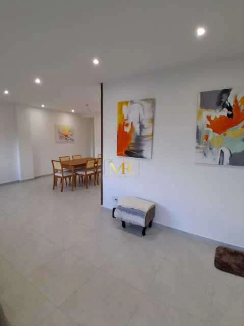 170 m² apartment with 3 bedrooms and a balcony — photo 9