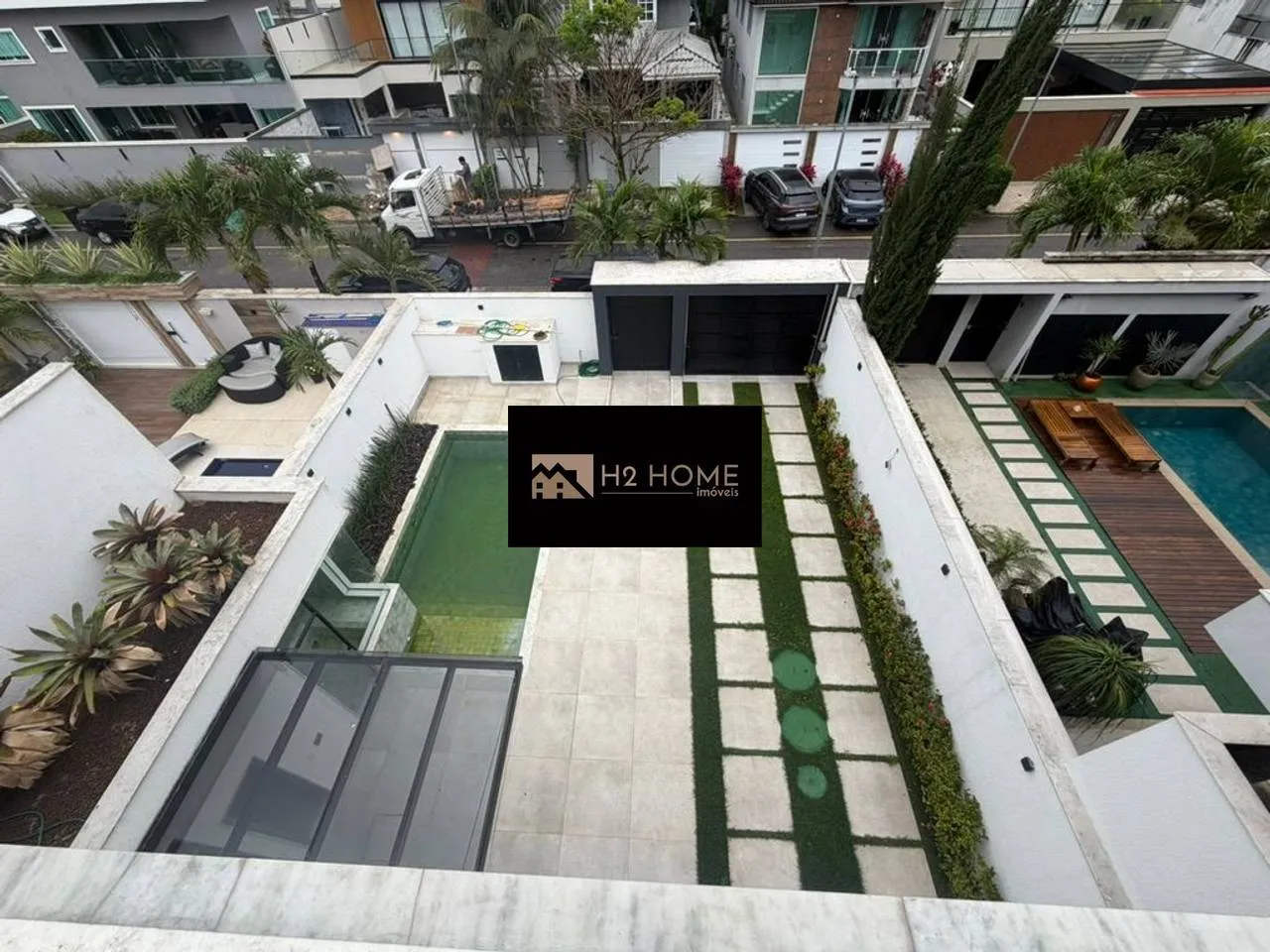 Garden in a 4-bedroom house, 290 m²