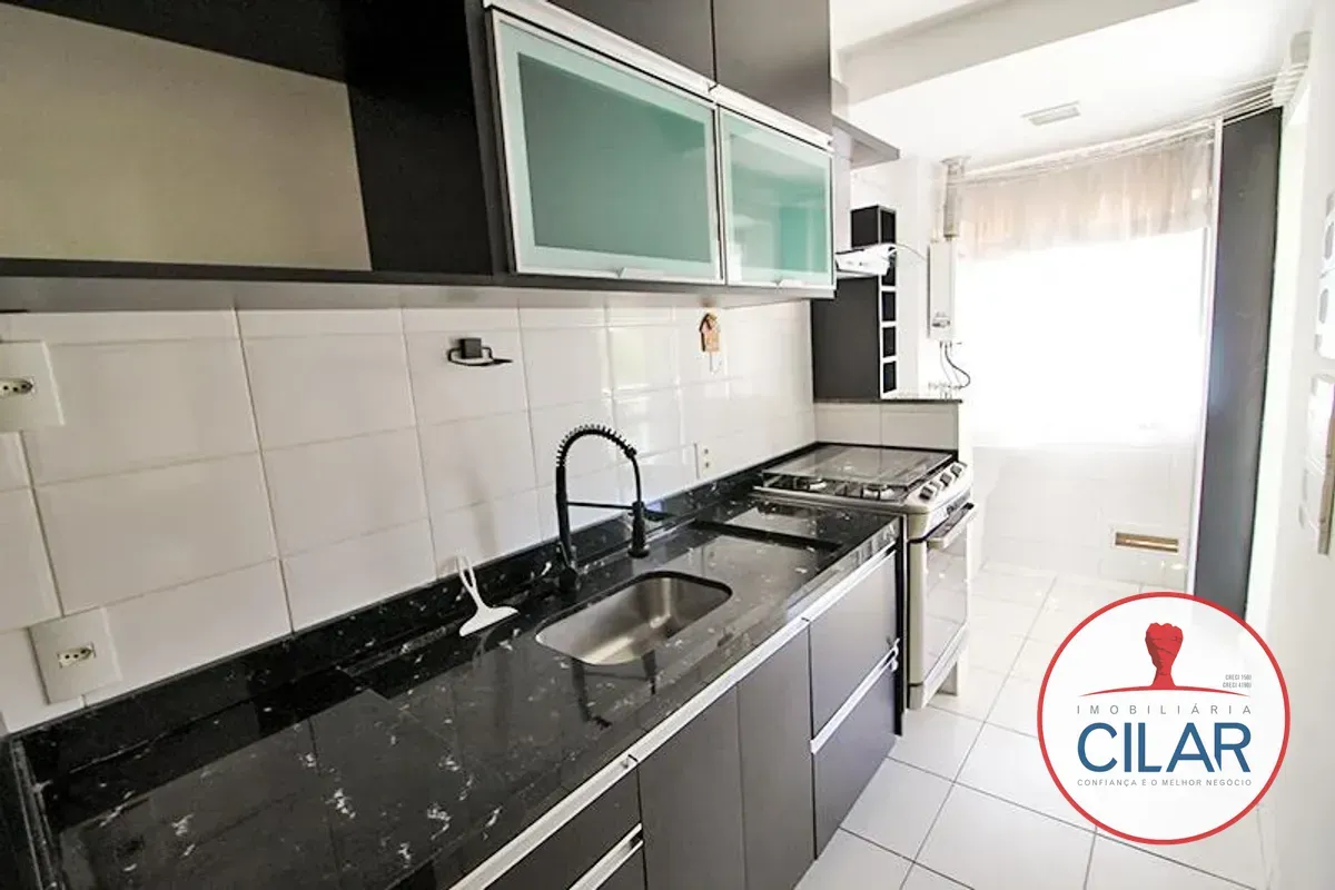 Квартира з 3 спальнями та балконом із грилем — photo 33