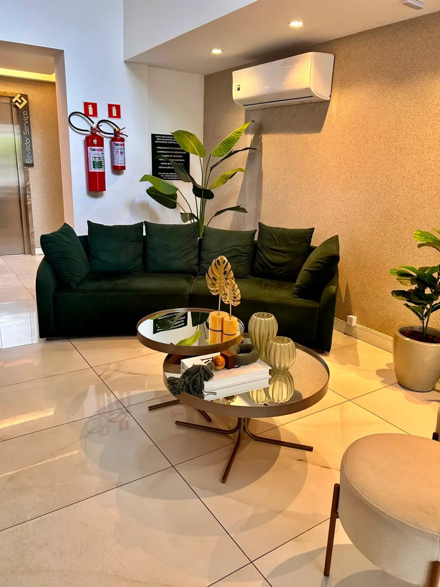 Студія 52 м² з 1 спальнею та кухнею відкритого плану — photo 13