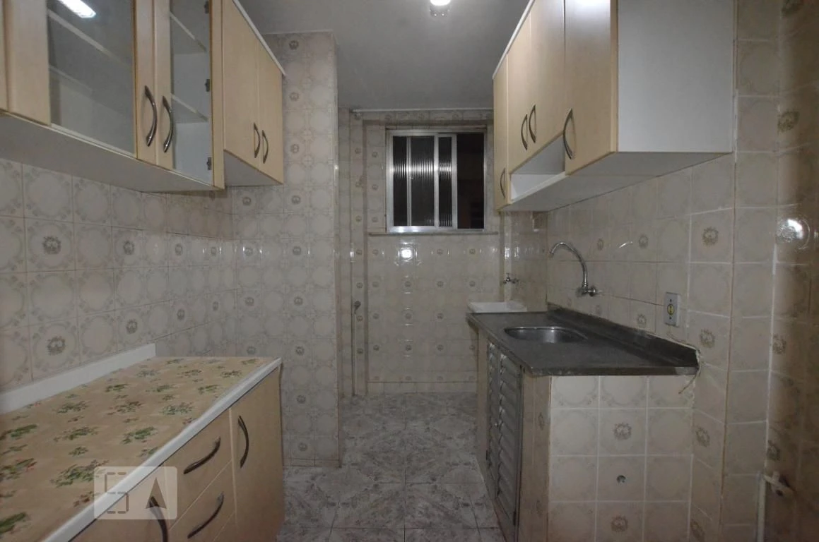 2-bedroom apartment in a building with a gym — photo 17