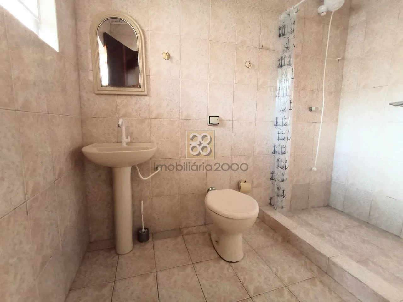 Wood or laminate floors in a 2-bedroom apartment, 71 m² — photo 8