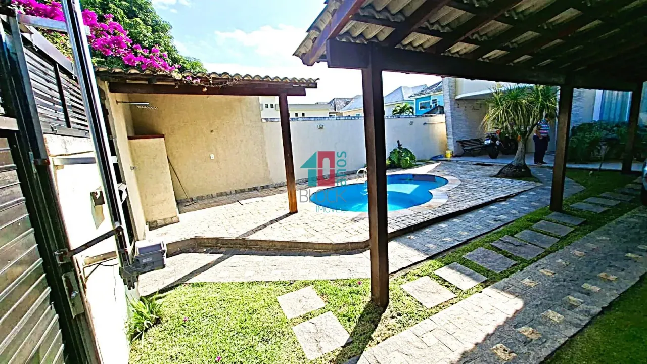 Condominium house with 4 bedrooms and closed kitchen — photo 4