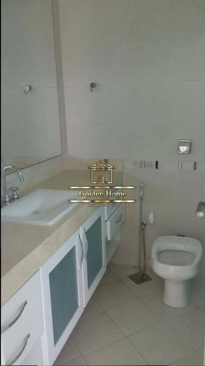 Triplex house with 5 en-suites and 3 parking spaces — photo 30