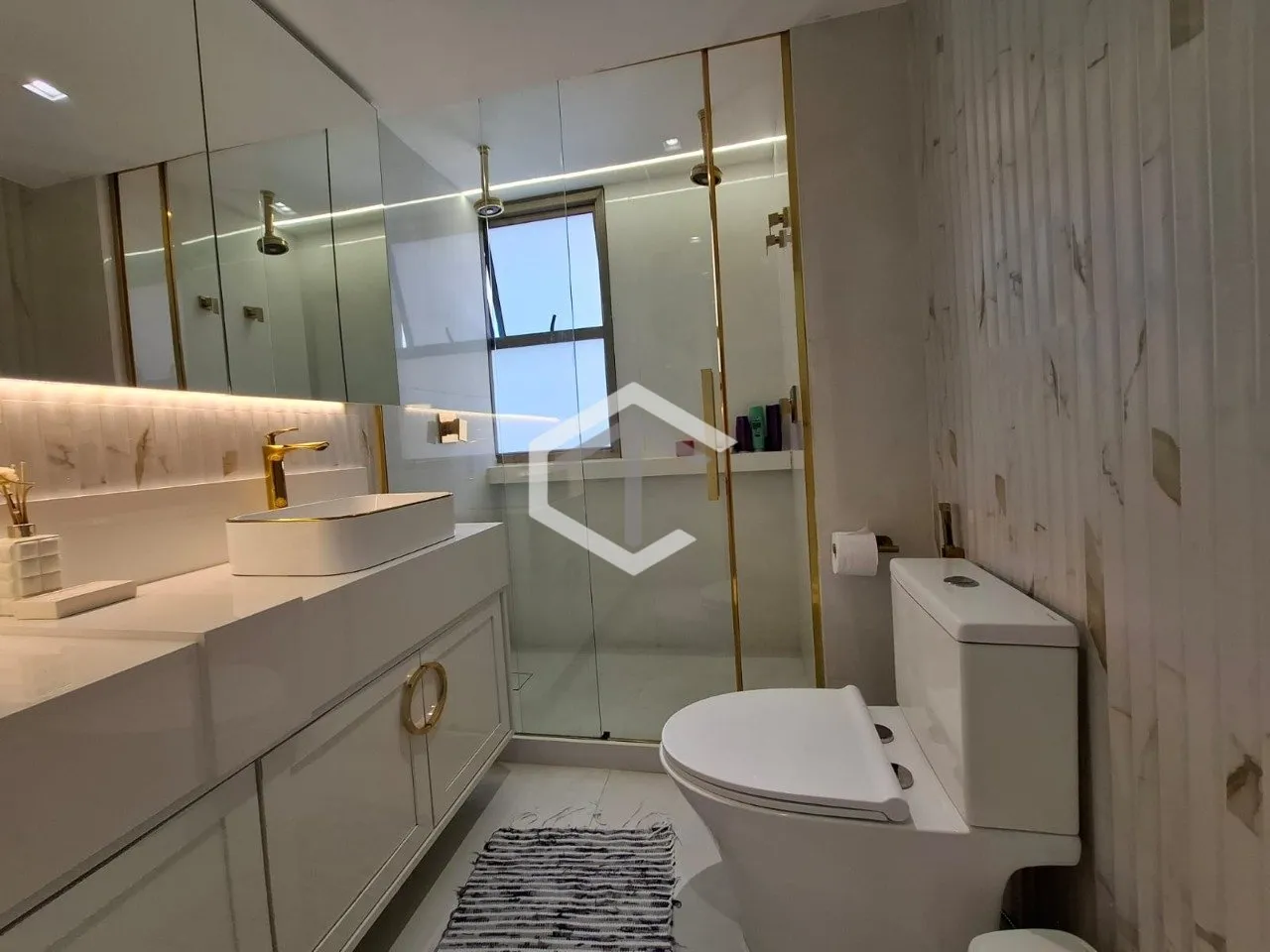 217 m² apartment with a mountain view and a private pool — photo 74