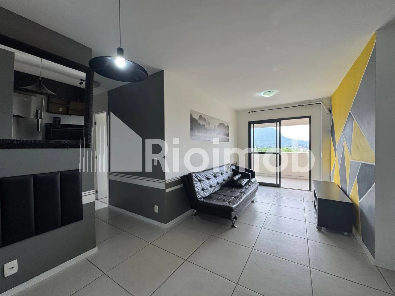 2-bedroom apartment with a mountain view — photo 21
