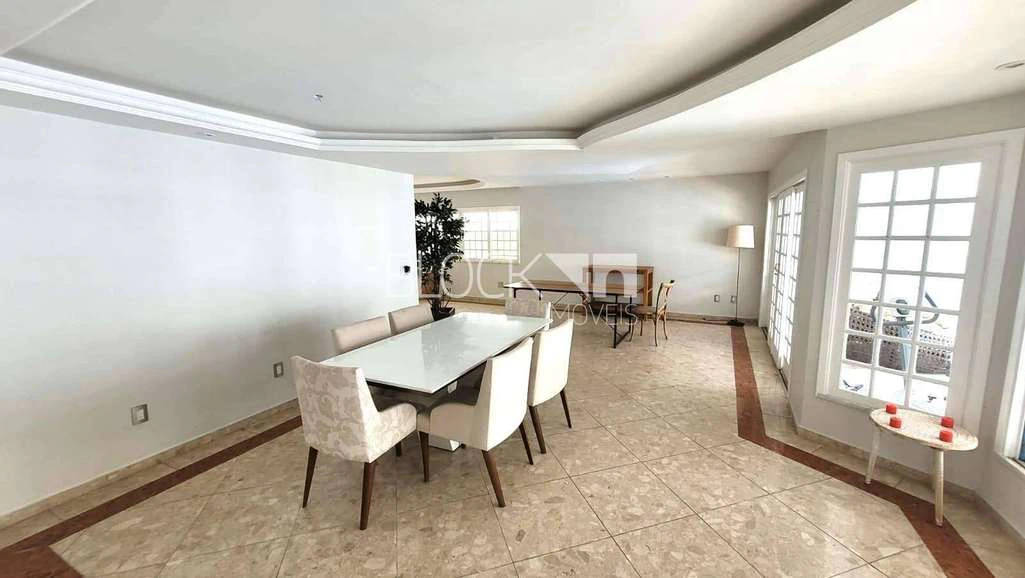 600 m² house with 4 bedrooms and 3 en-suite bathrooms — photo 16