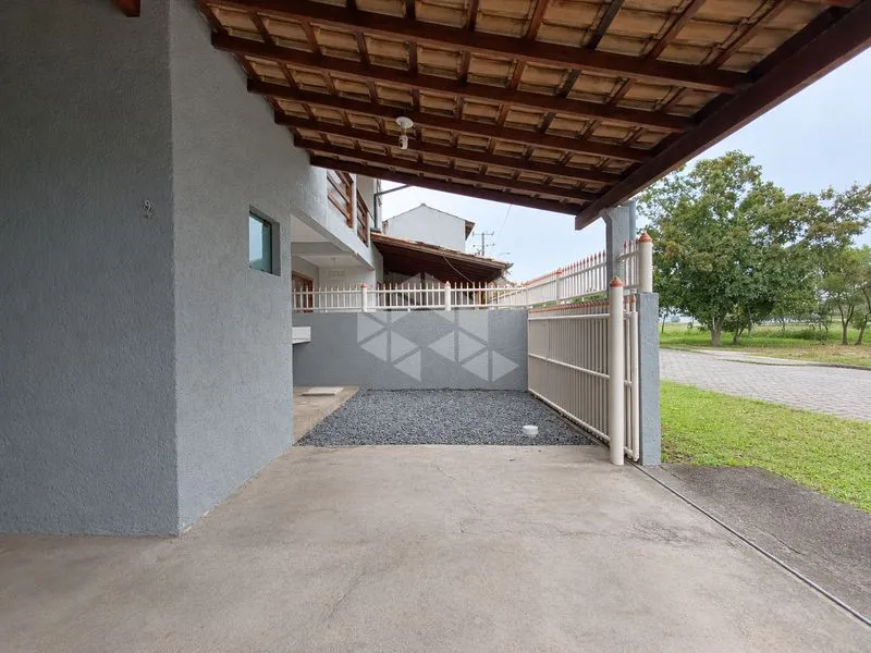 Garden in a 2-bedroom house, 80 m² — photo 7