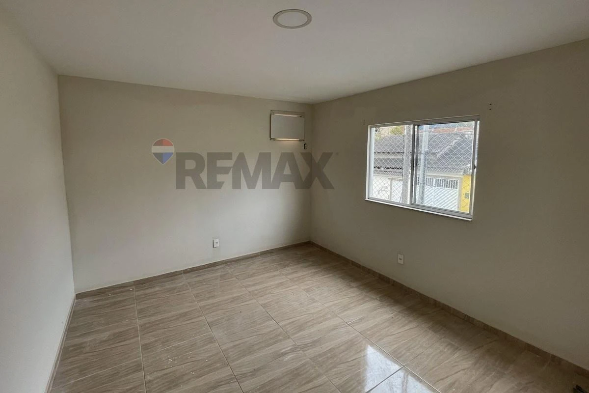 Гардеробна та 4 спальні: будинок 166 м² — photo 3