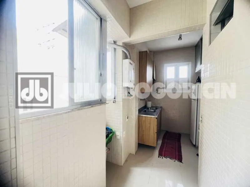 Furnished apartment with 2 bedrooms and 3 bathrooms — photo 12
