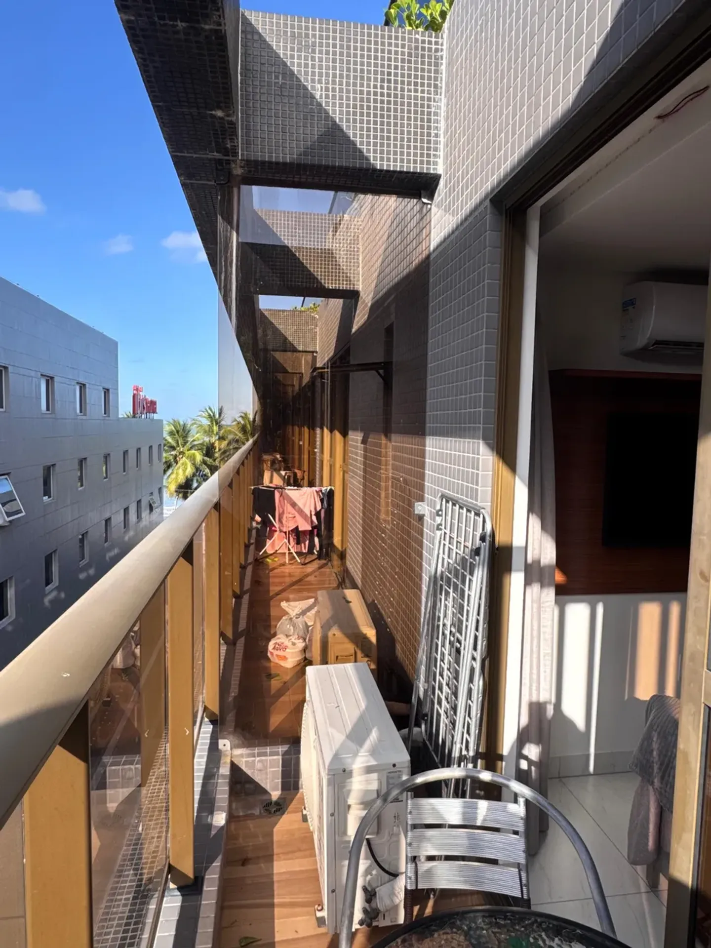Apartamento mobiliado de 28 m² com varanda