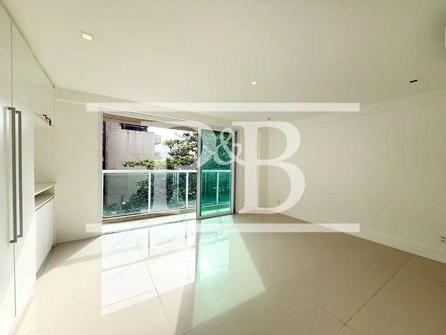 4-bedroom apartment, all with their own bathrooms, 289 m² — photo 19