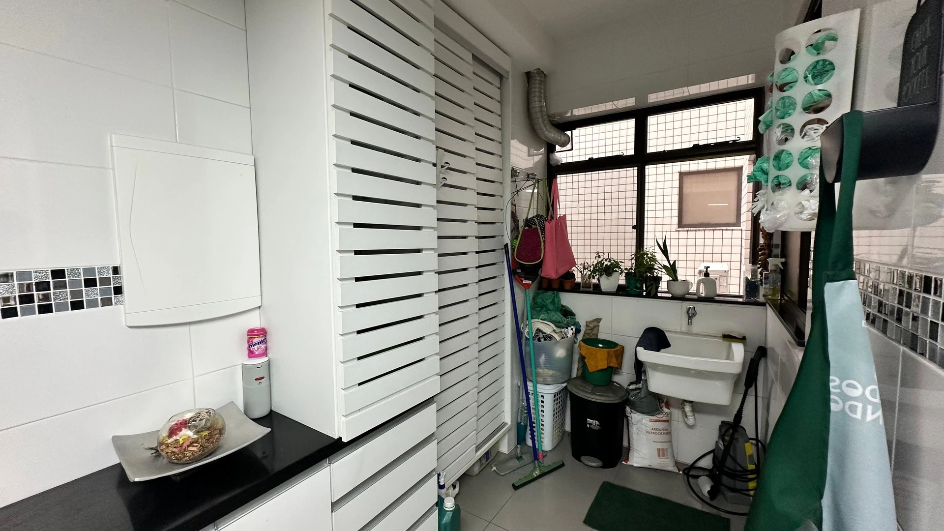 300 m² apartment with a washing machine and a dishwasher — photo 47