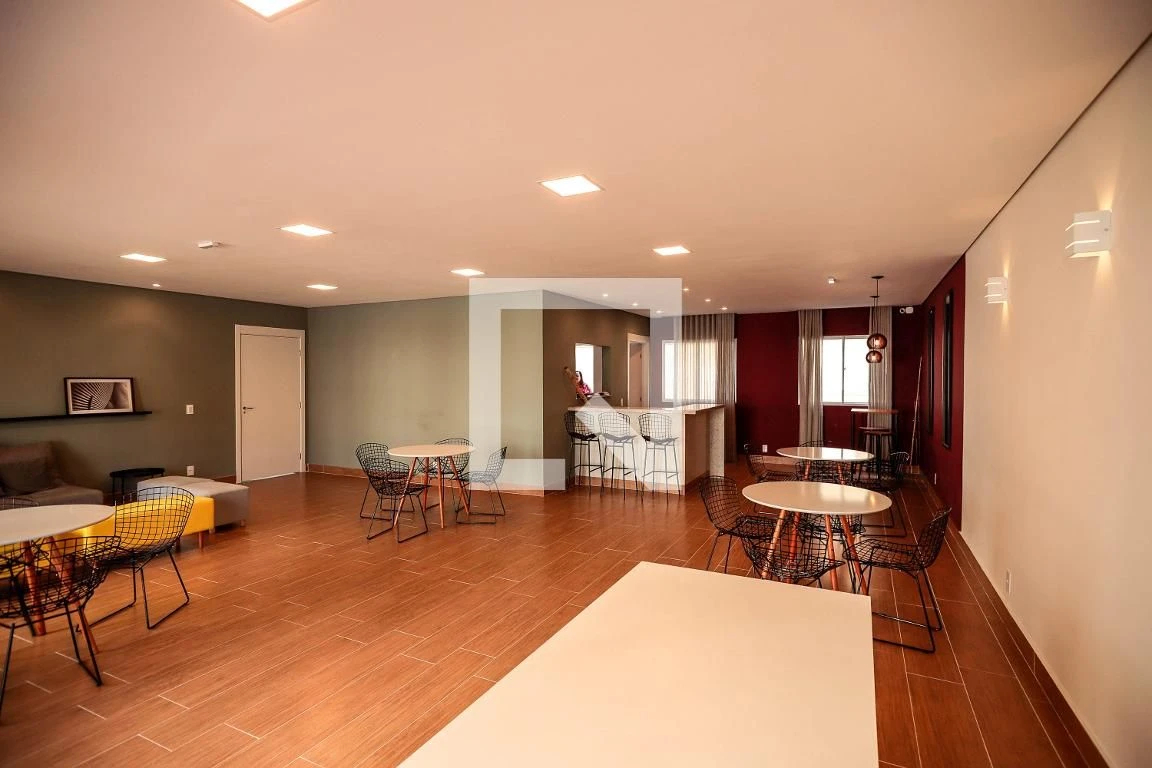 2-bedroom apartment with laundry area and 1 parking spot — photo 46