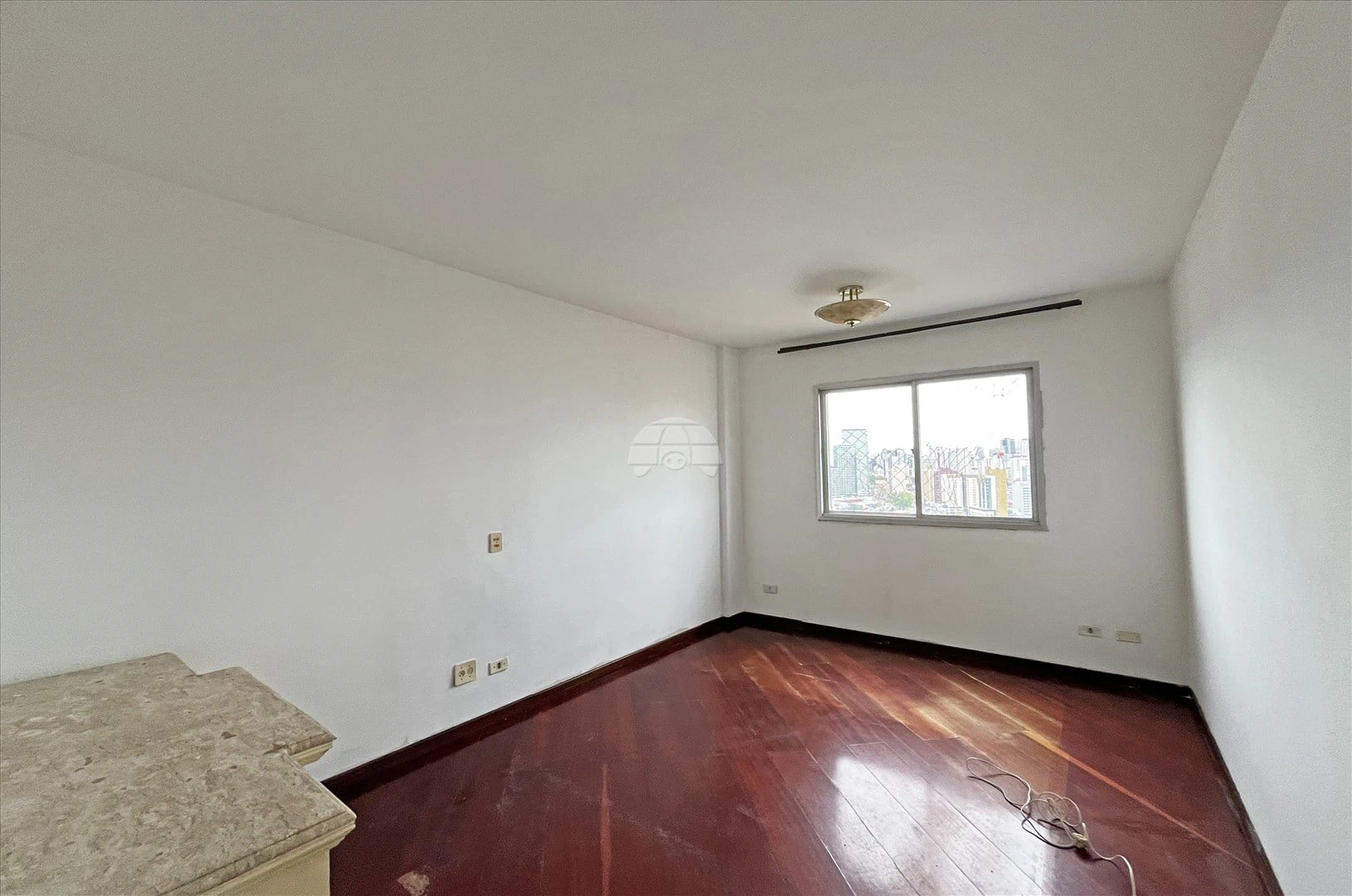 3-bedroom apartment with wood or laminate floors in Curitiba — photo 16