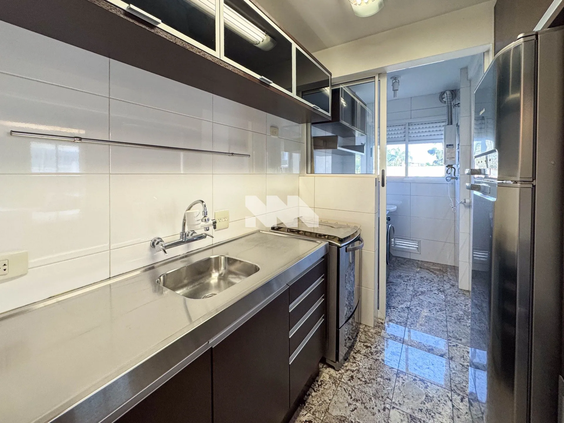 Furnished 104 m² apartment with 2 bedrooms and suite — photo 6