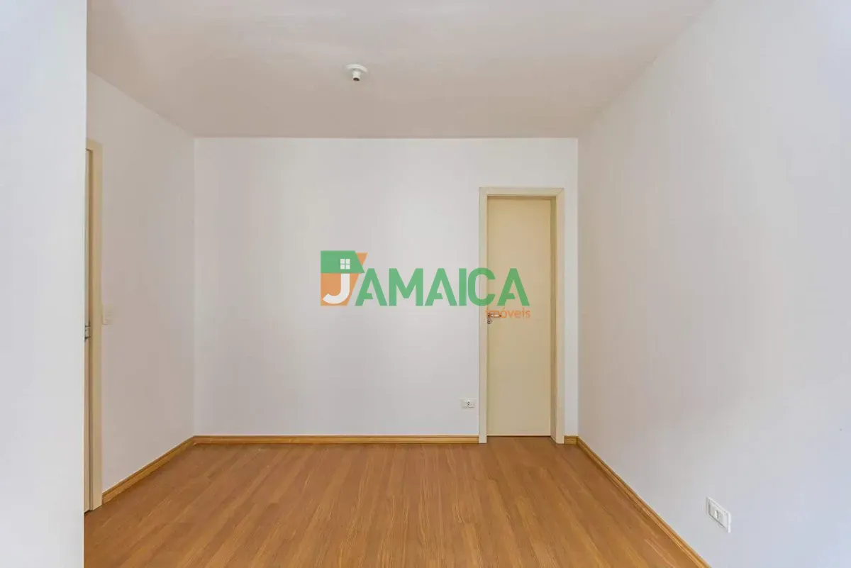 Дерев'яна підлога або ламінат та 2 спальні: квартира 68 м² — photo 10