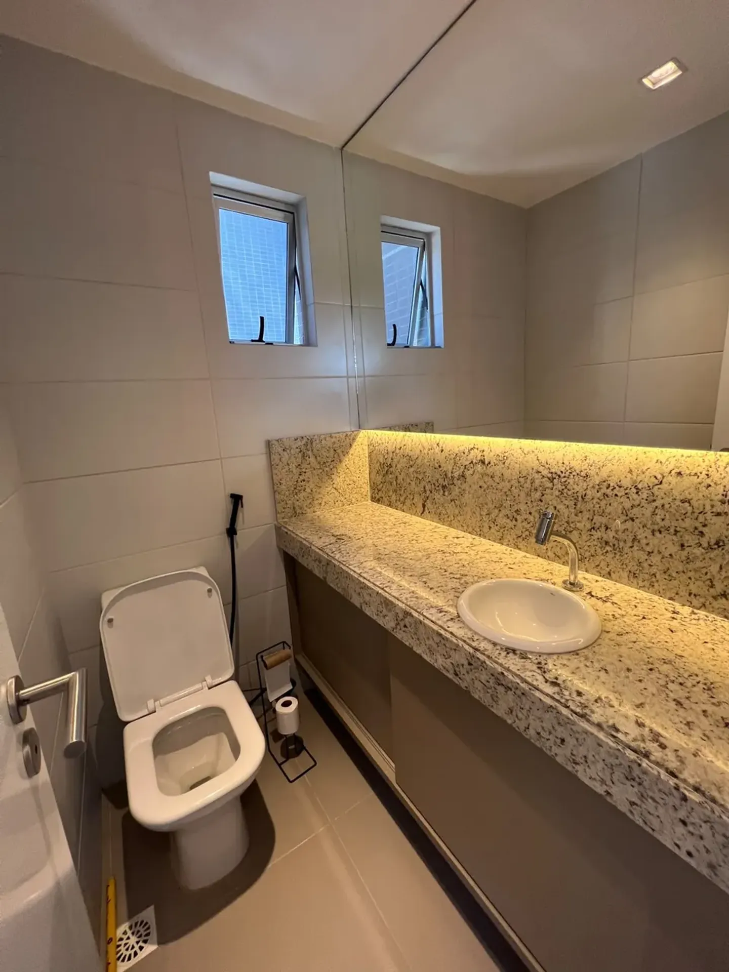 One-bedroom apartment with a home office in João Pessoa — photo 13