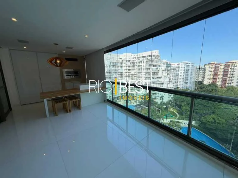 Apartment with 4 rooms and 3 modern suites — photo 7
