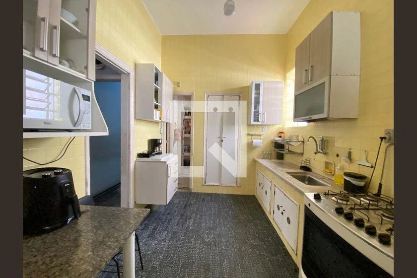 Casa para locação com varanda e 4 quartos, 1147 m² — photo 40