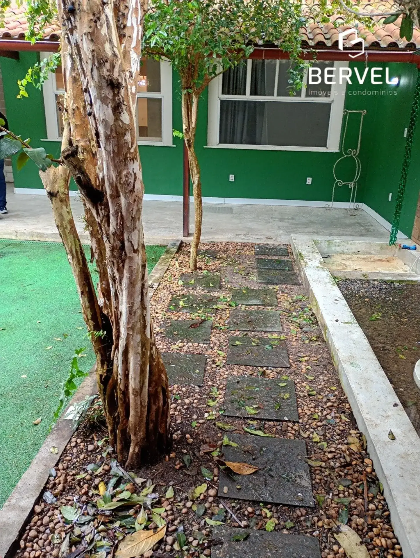 Apartamento de 2 quartos em condomínio com piscina — photo 12