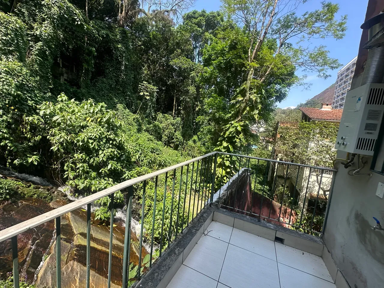Квартира 233 м² з пральною машиною та видом на гори — photo 46