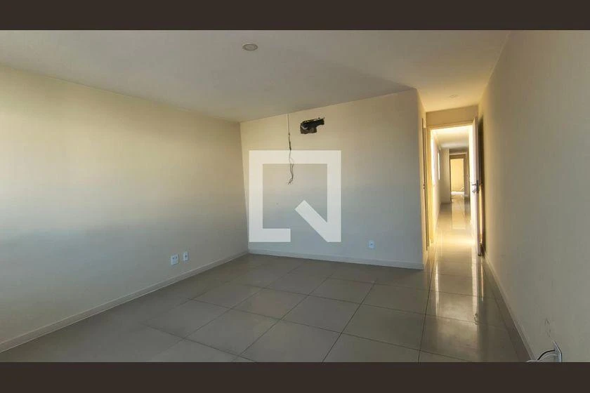 280 m² 4-bedroom apartment with en-suites and 2 parking — photo 7