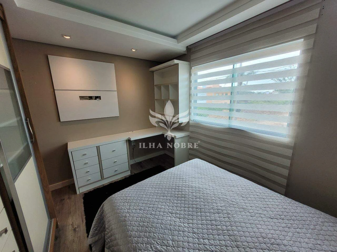 3-bedroom house with a grill on the balcony in Florianópolis — photo 15