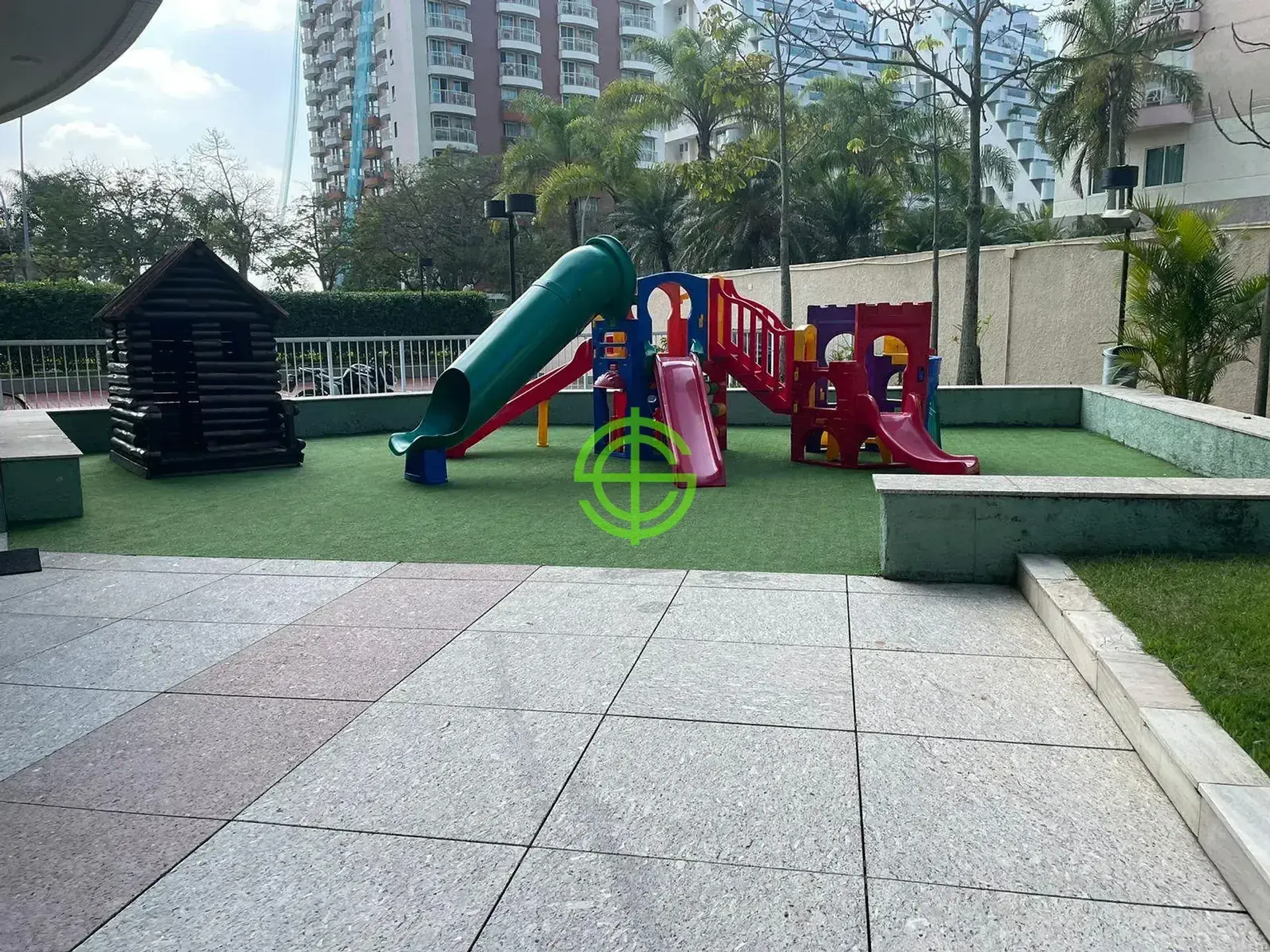 Apartamento duplex mobiliado com 2 suítes e 4 banheiros — photo 8