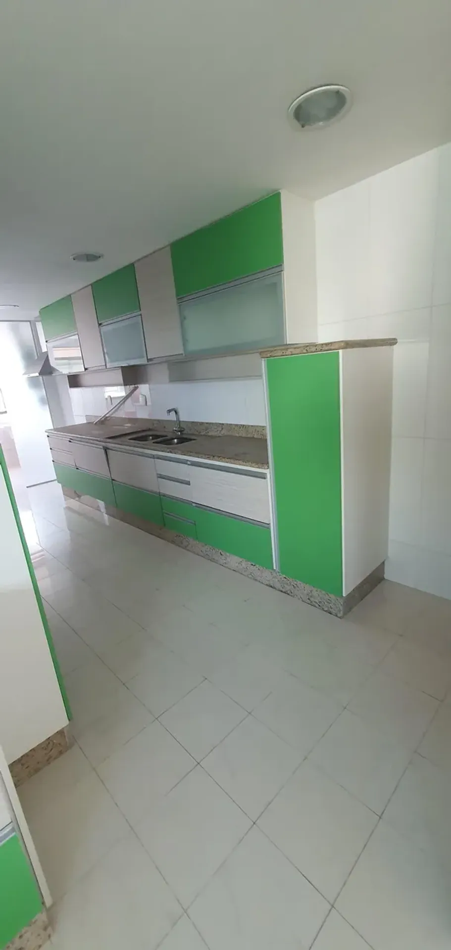 Duplex penthouse with 381 m² and a built-in grill balcony — photo 33