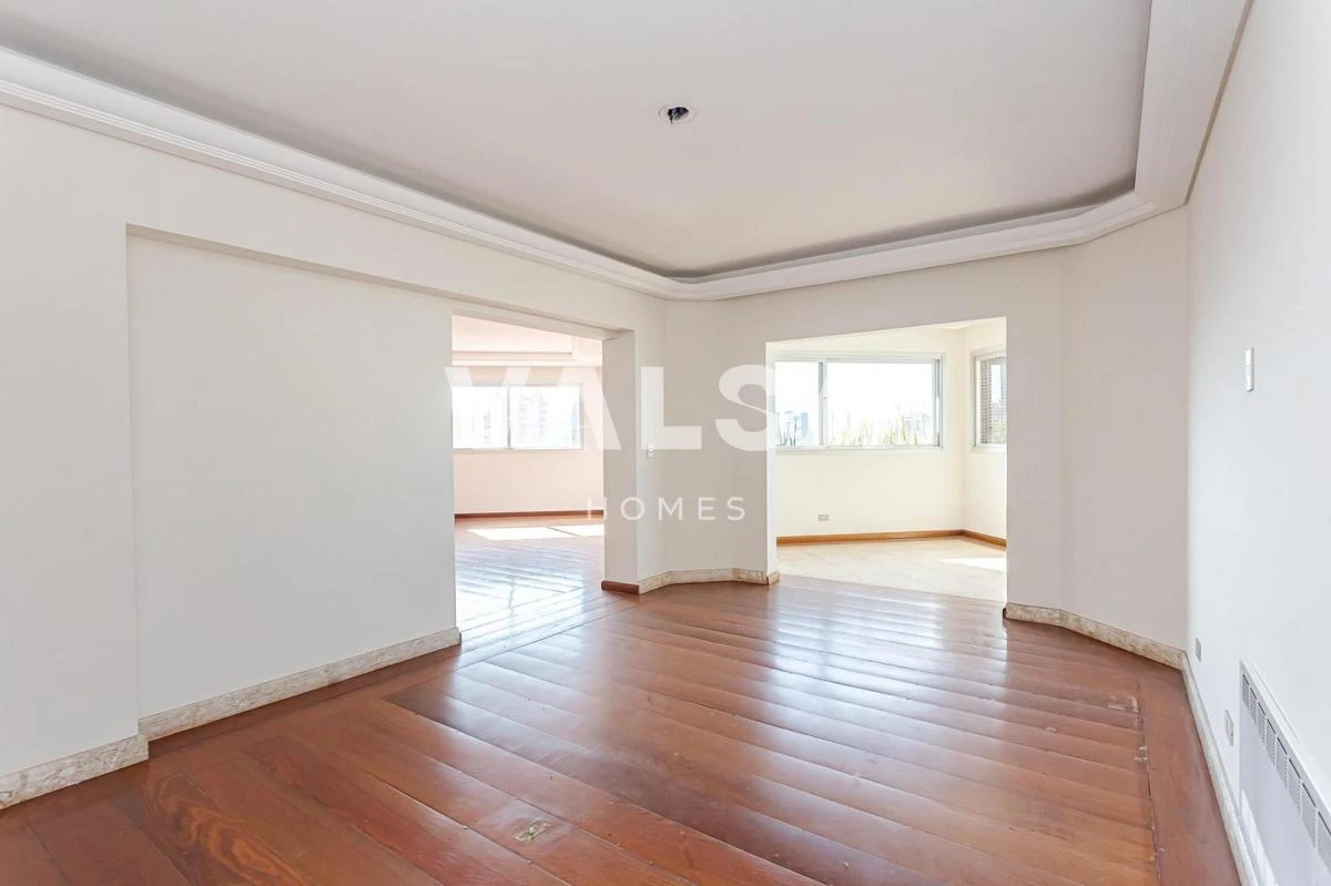 Ванна та 4 спальні: квартира 441 м² — photo 2