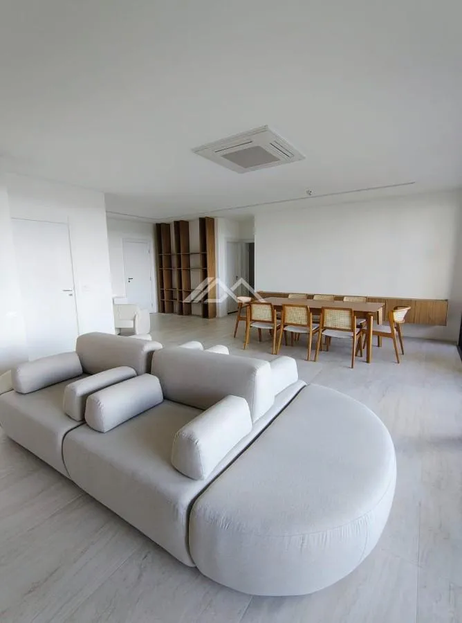 4-bedroom unfurnished apartment with glassed balcony — photo 6