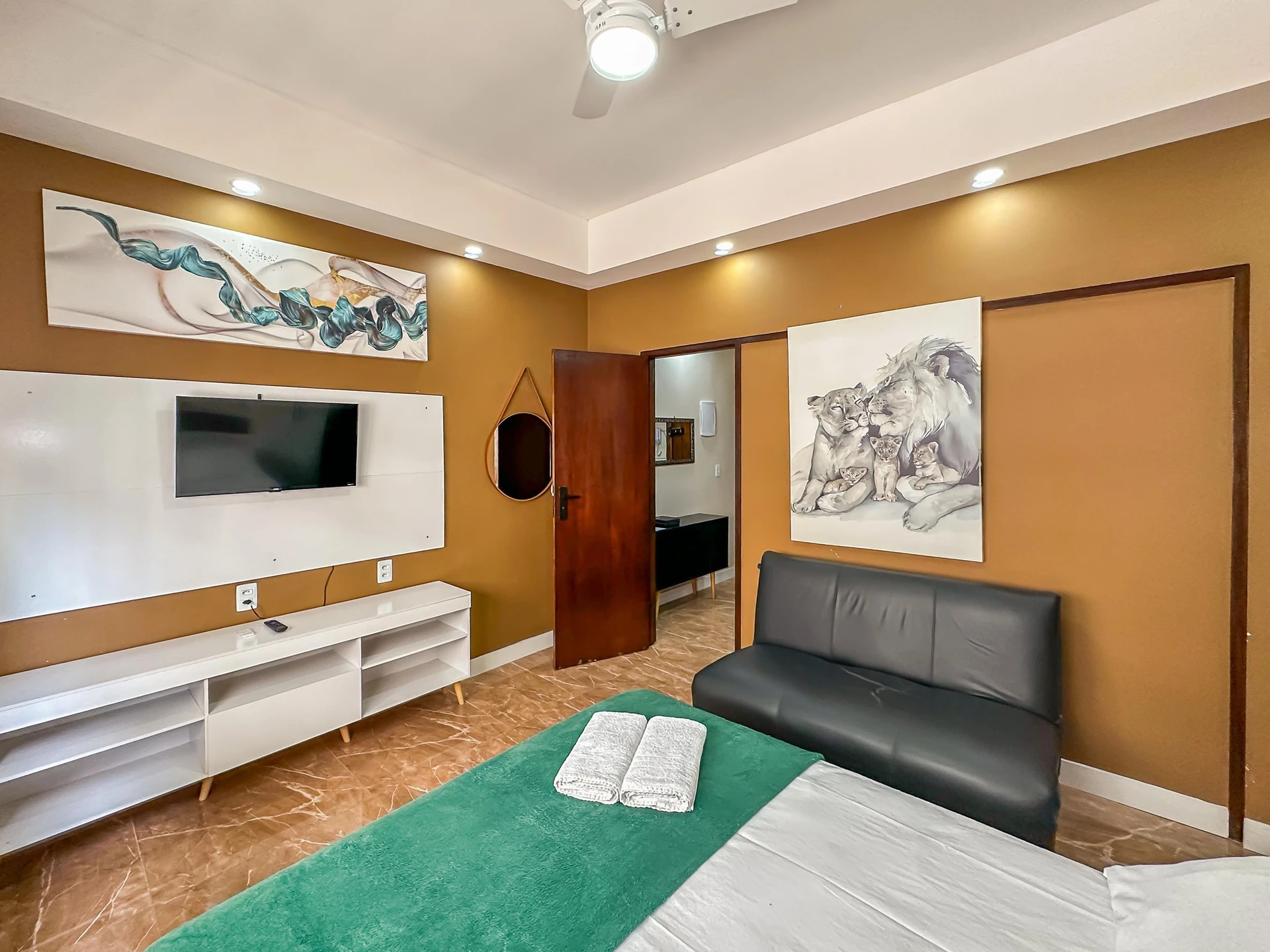 Home office in a one-bedroom apartment, 37 m² — photo 13