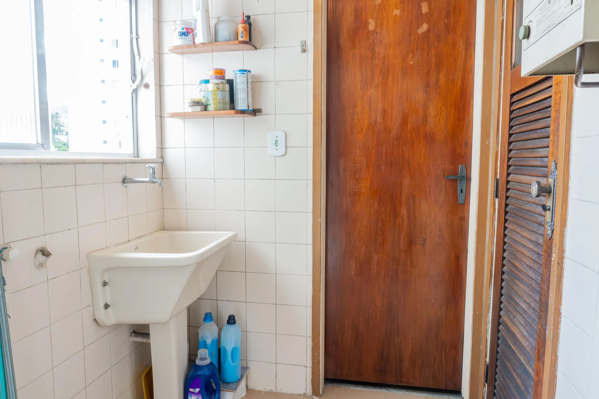 Washing machine in a 3-bedroom apartment, 90 m² — photo 16