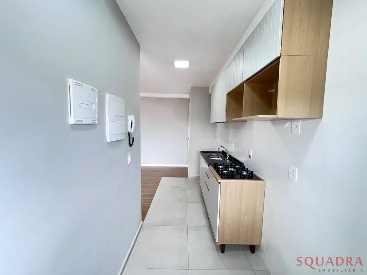 2-bedroom apartment with a grill on the balcony in Curitiba — photo 16