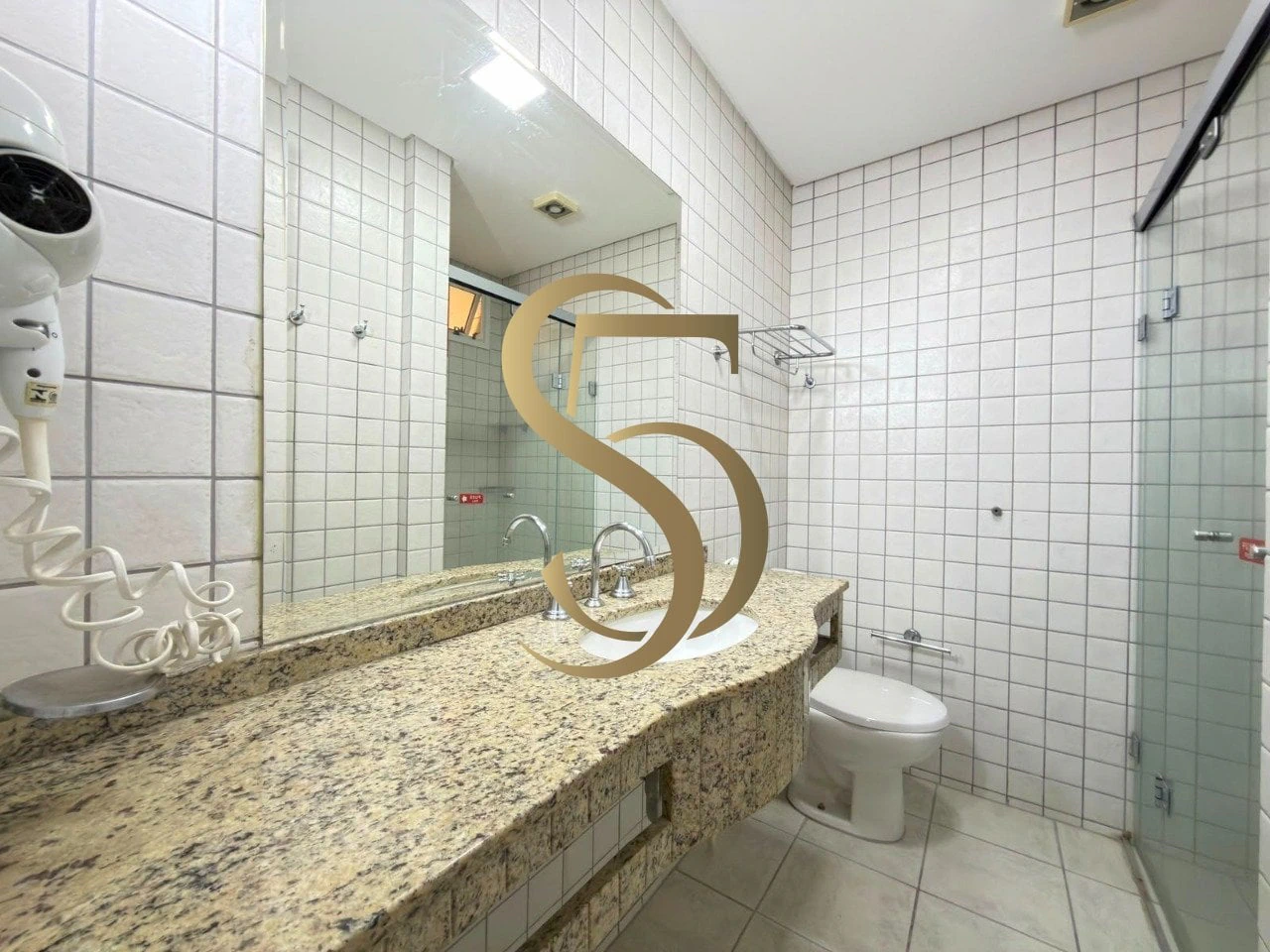 One-bedroom apartment with a home office in Curitiba — photo 15