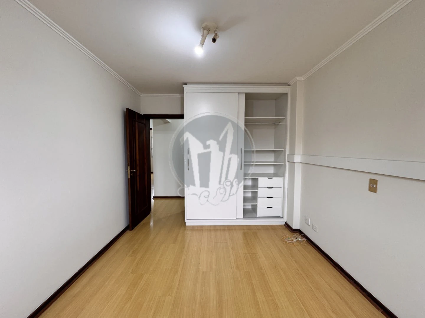 Departamento, 104 m², con piso de madera o laminado — photo 9