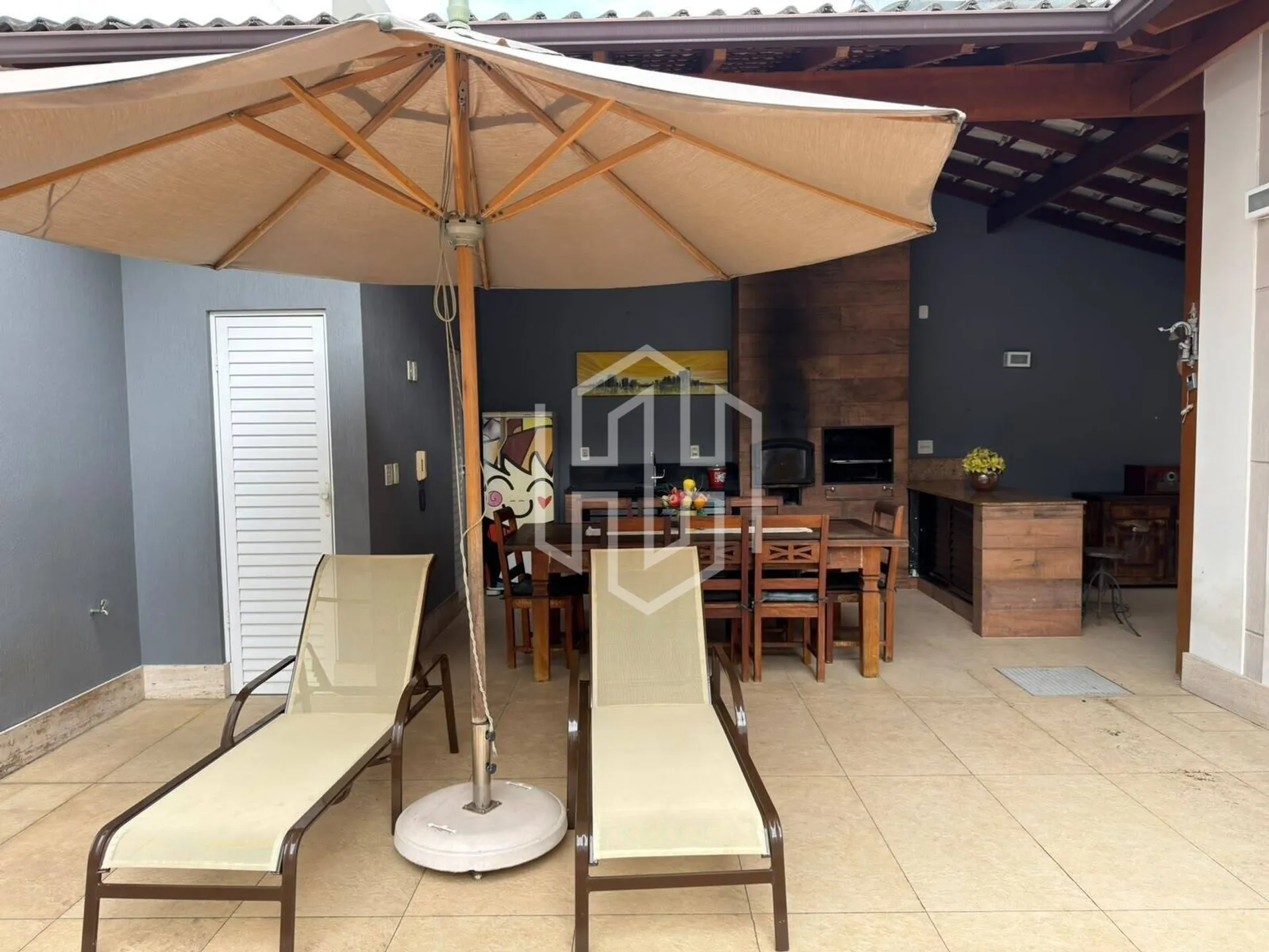Балкон з грилем та 5 спалень: будинок 450 м² — photo 23