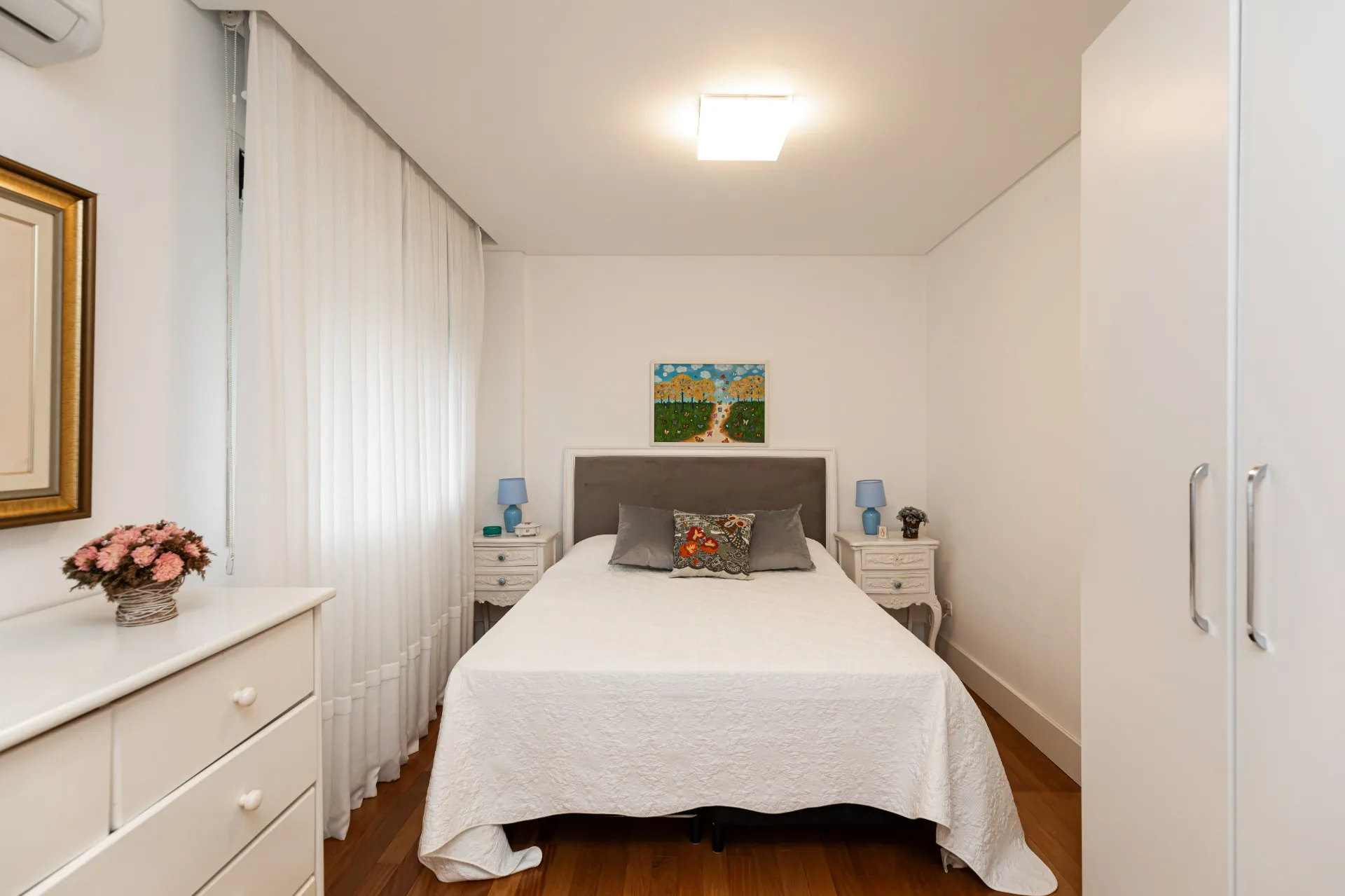 Apartment 432 m² with 3 bedrooms and an open-plan kitchen — photo 28