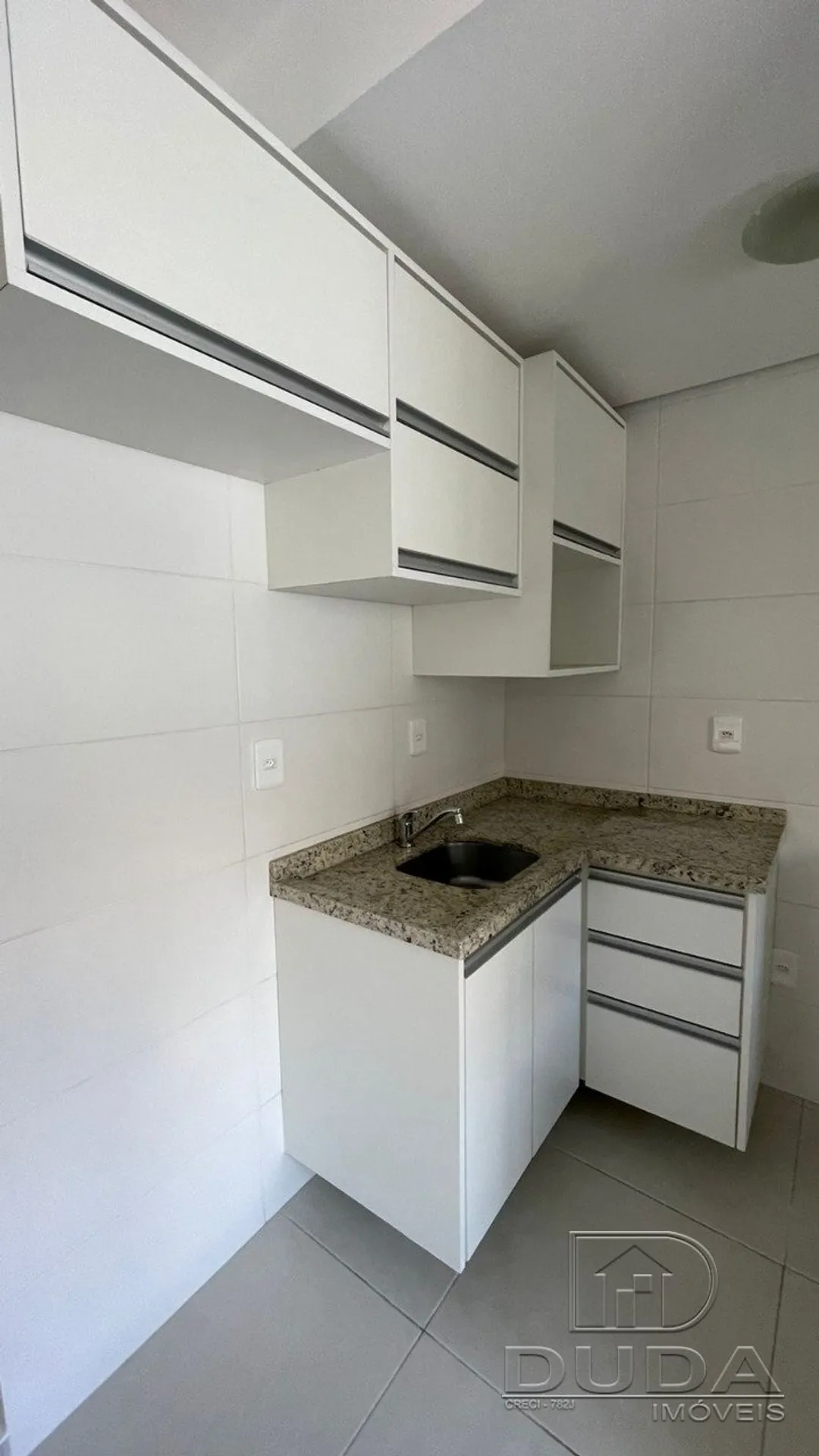 Apartamento de 30 m² e 1 quarto, Trindade Sul