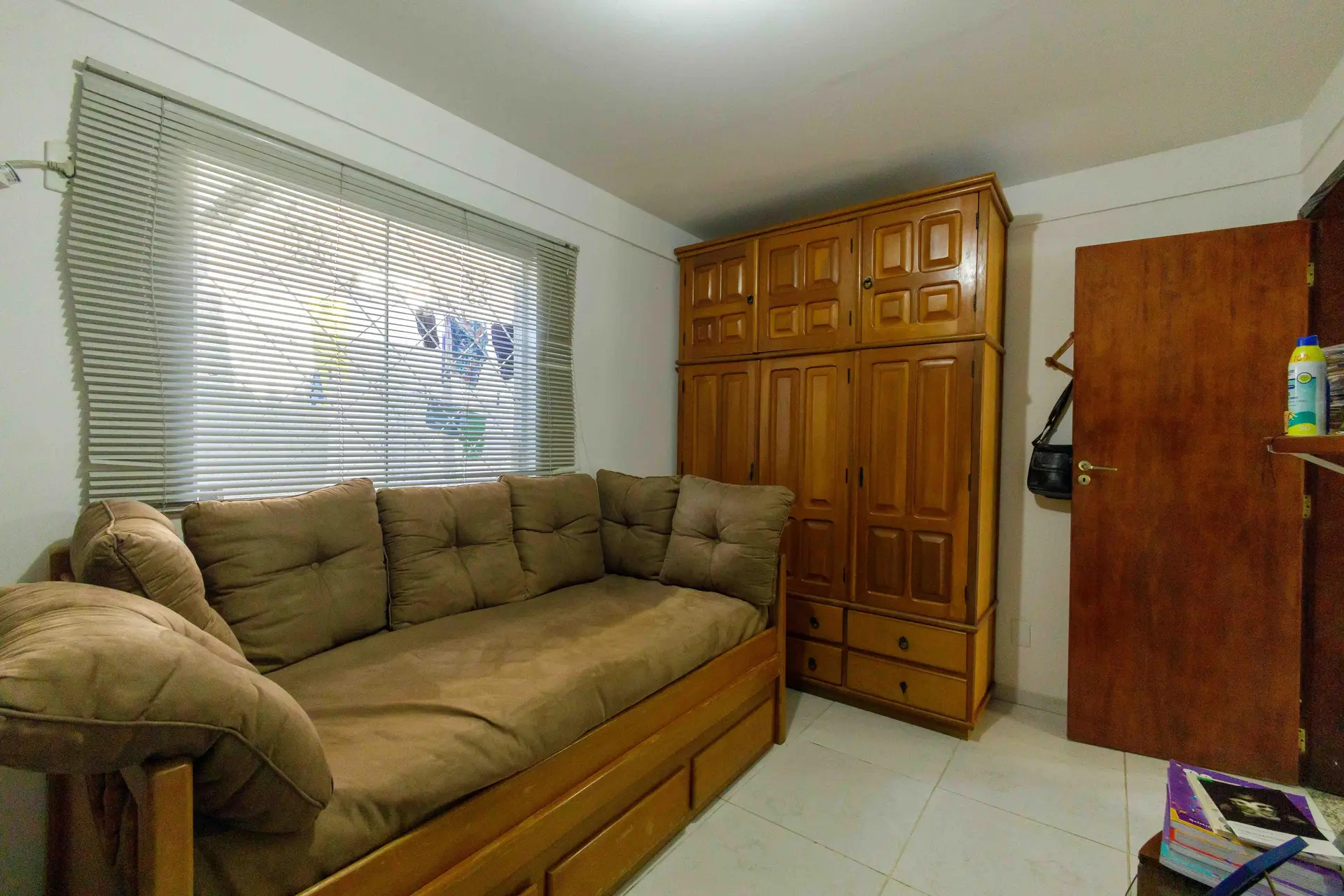 Furnished house with 5 bedrooms and a private BBQ — photo 34