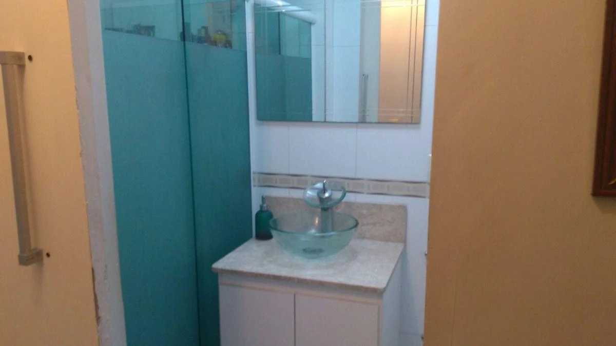 Квартира 120 м² с душем в стеклянной кабине — photo 13