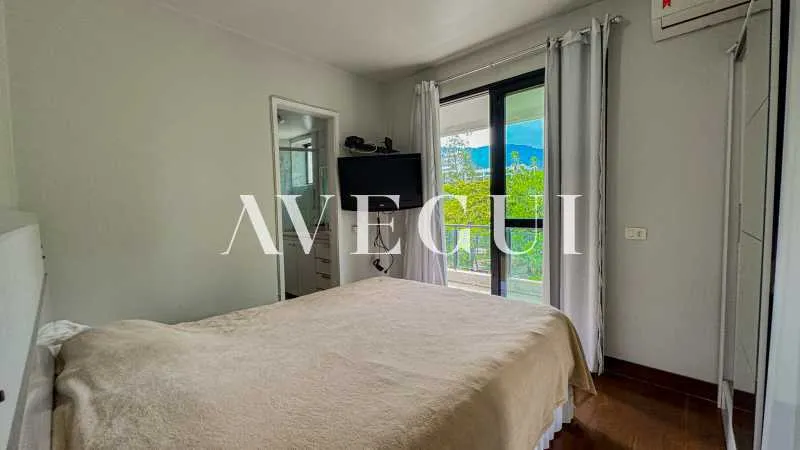 Furnished 180 m² apartment with 2 bedrooms and balcony — photo 11