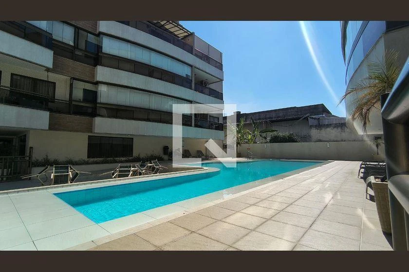 Rental apartment with 3 en-suite bedrooms and 179 m² — photo 46